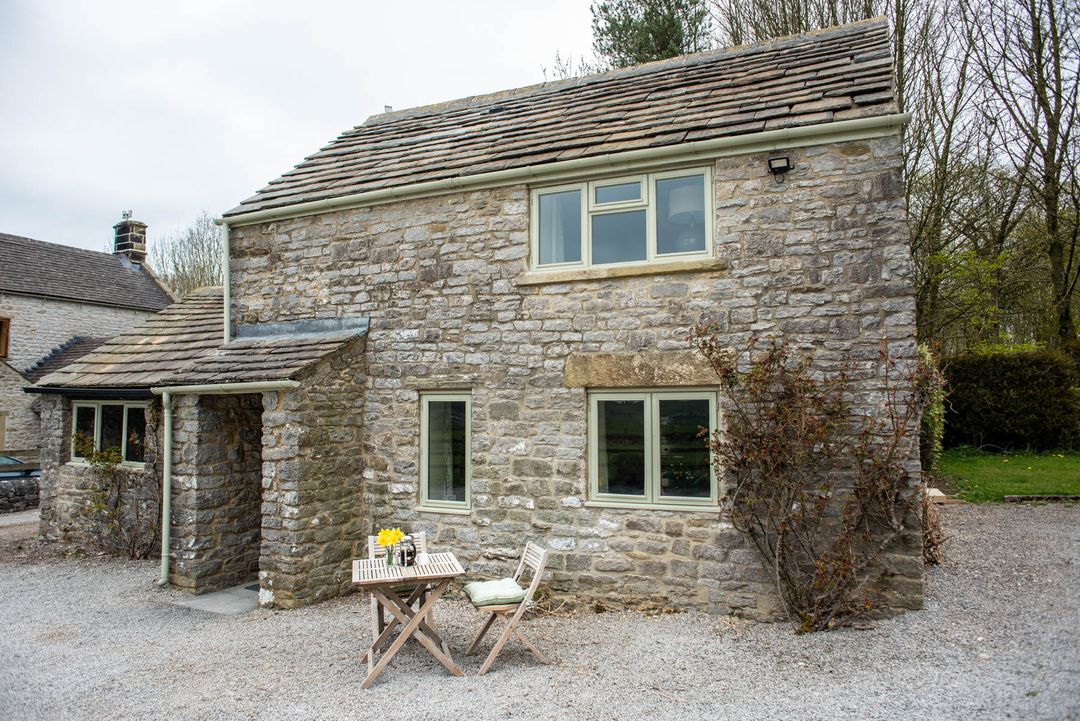 Brosterfield Cottage Peak District Holiday Accommodation